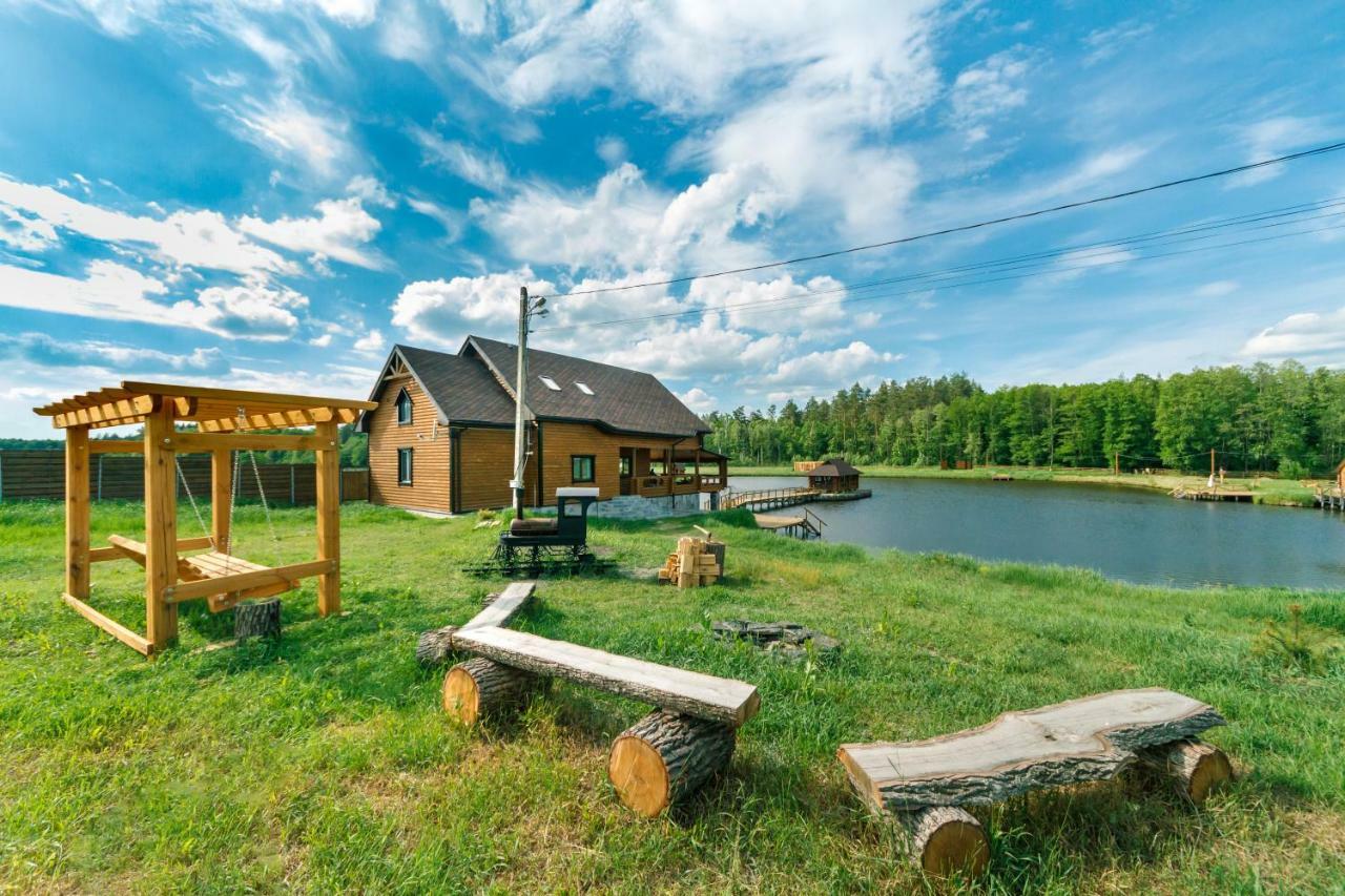 Guesthouse On The Lake With Bathhouse 70 Km From Kiev Makariv Esterno foto